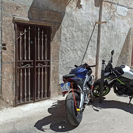 Ferienwohnung Casa Ele - Casa Indipendente Con Cucina - Bikes Friendly Sassari Exterior foto